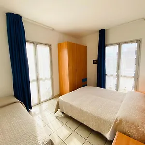 Augustus - Piazza Mazzini - Vicino Al Mare - Immobil Relax Olaszország