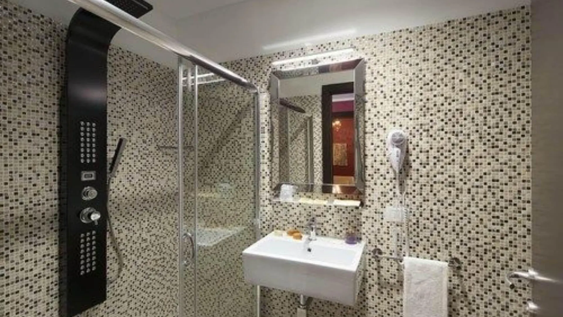 Oasi Village Hotel Milano 3*,  Italia