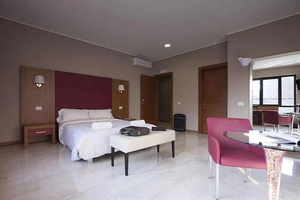 ***  Oasi Village Hotel Milano Italia