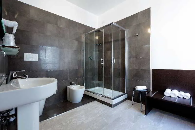 Oasi Village Hotel Milano 3*,  Italia